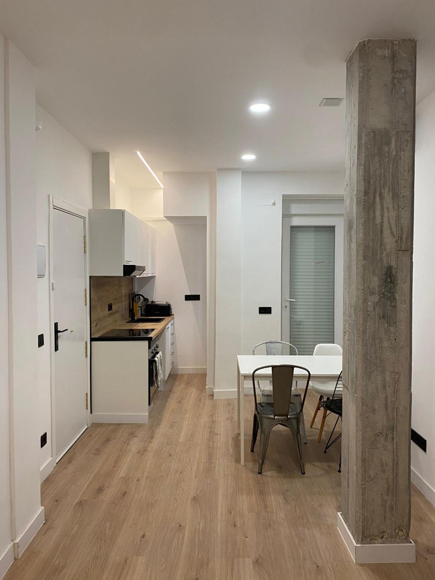 Confort Al Lado Del Rio Madrid Exterior photo