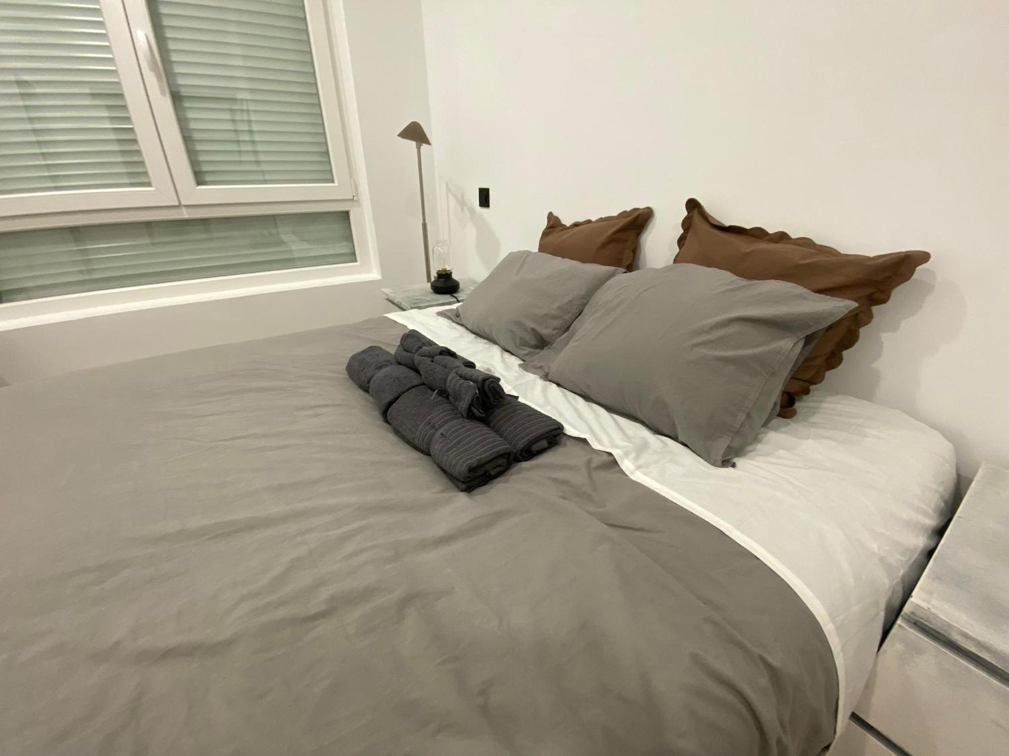 Confort Al Lado Del Rio Madrid Exterior photo